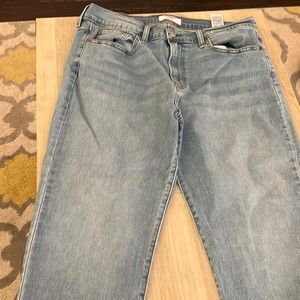 Denizen Levi’s size 10